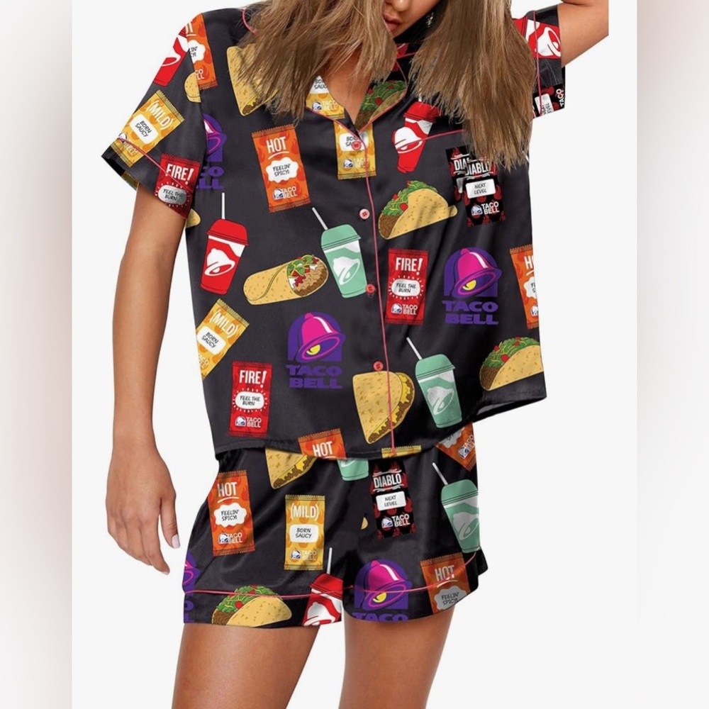 Taco Bell 2 Piece Pajama set 🌮🔔